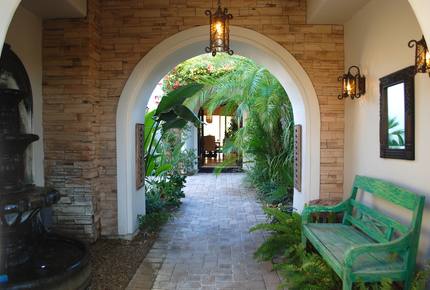 Desert Oasis in Mission Hills Country Club - Rancho Mirage, California