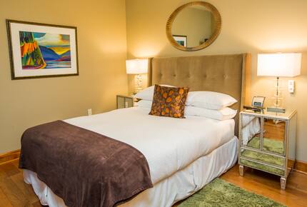 Columbia Cliff Villas - Villa Suite - Hood River, Oregon