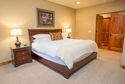 Columbia Cliff Villas - Villa Suite - Hood River, Oregon