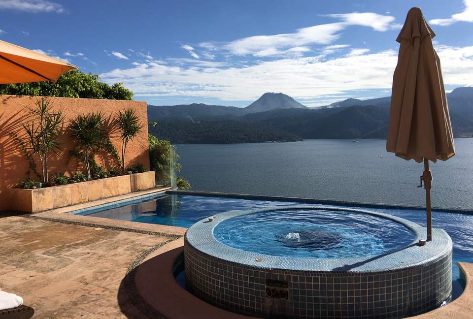 La Peña Rock House - Valle de Bravo, Mexico