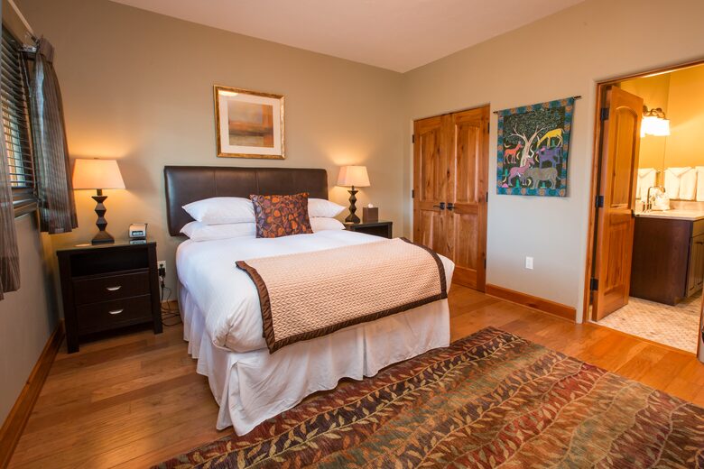 Columbia Cliff Villas - 3 Bedroom Pinnacle Suite - Hood River, Oregon