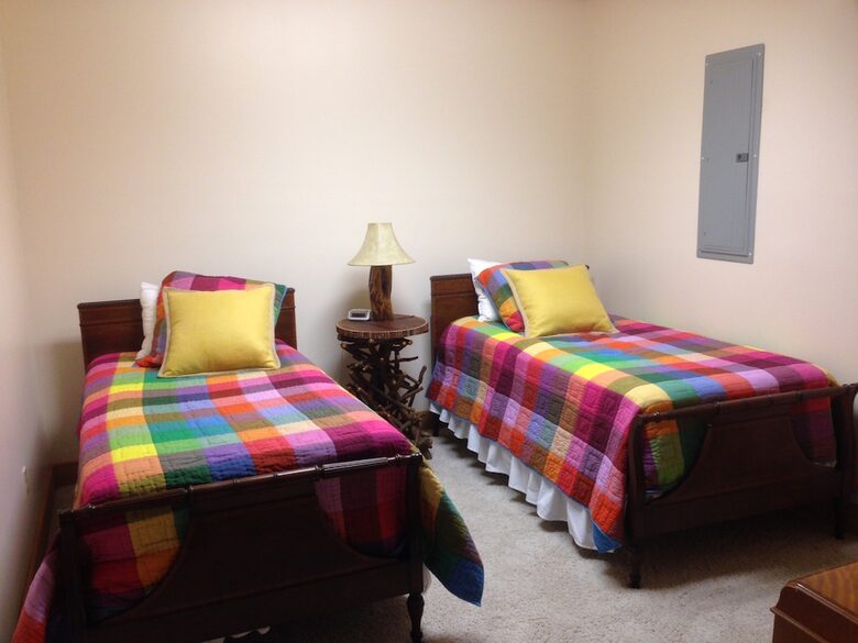 Grouse Thicket Cabin - Mars Hill, North Carolina