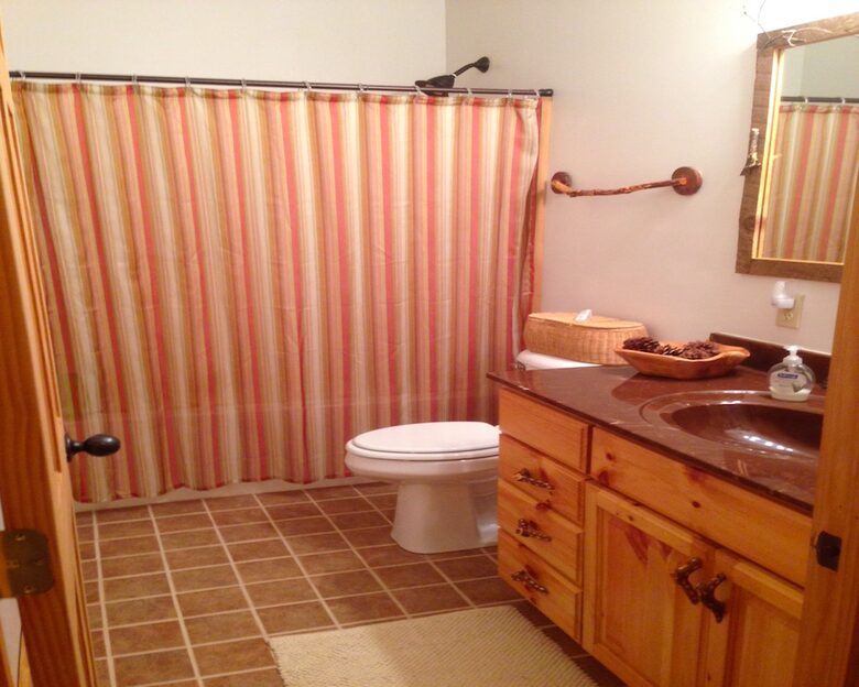 Grouse Thicket Cabin - Mars Hill, North Carolina