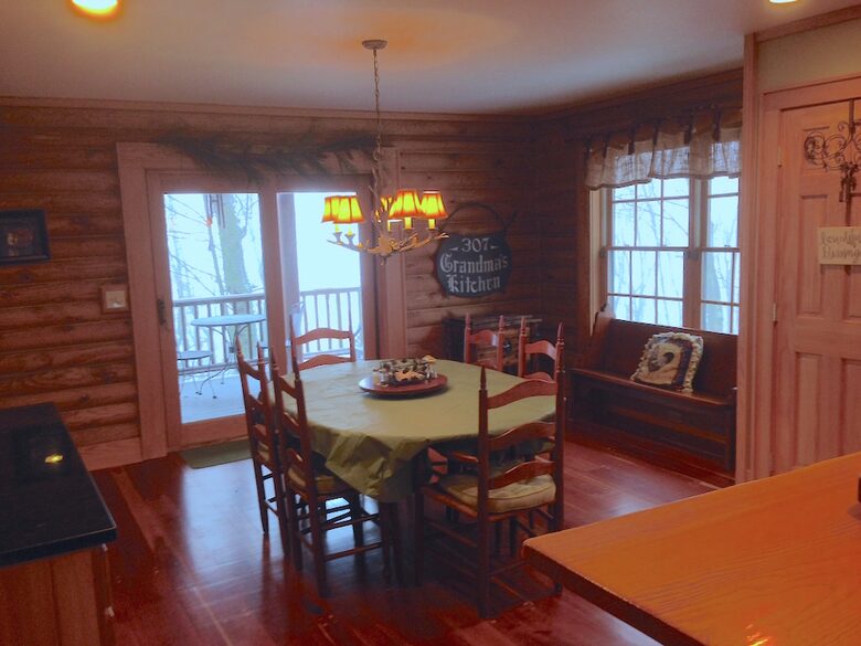 Grouse Thicket Cabin - Mars Hill, North Carolina