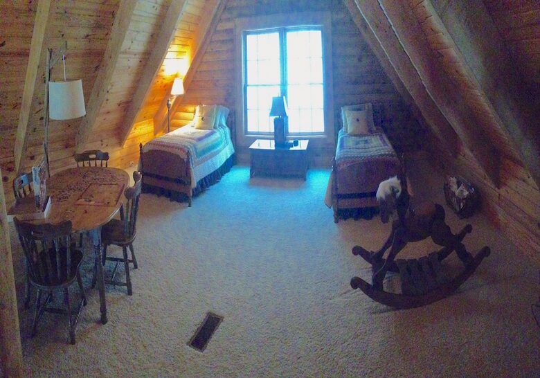 Grouse Thicket Cabin - Mars Hill, North Carolina