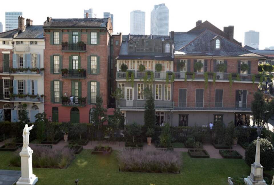 Aioli Apartments- 4A at French Quarter's Center - New Orleans, Louisiana