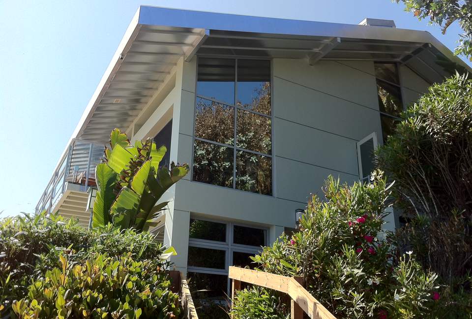 Stunning Beachfront House on Magnificent West Malibu Cove - Malibu, California