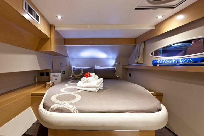 TradeWinds Yacht Cabin for 2 - FIJI Sailing Vacation - Nadi, Fiji