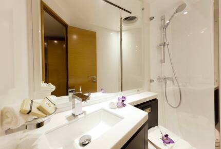 TradeWinds Yacht Cabin for 2 - FIJI Sailing Vacation - Nadi, Fiji