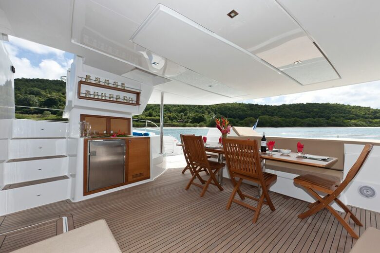 TradeWinds Yacht Cabin for 2 - FIJI Sailing Vacation - Nadi, Fiji