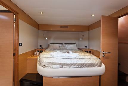 TradeWinds Yacht Cabin for 2 - FIJI Sailing Vacation - Nadi, Fiji