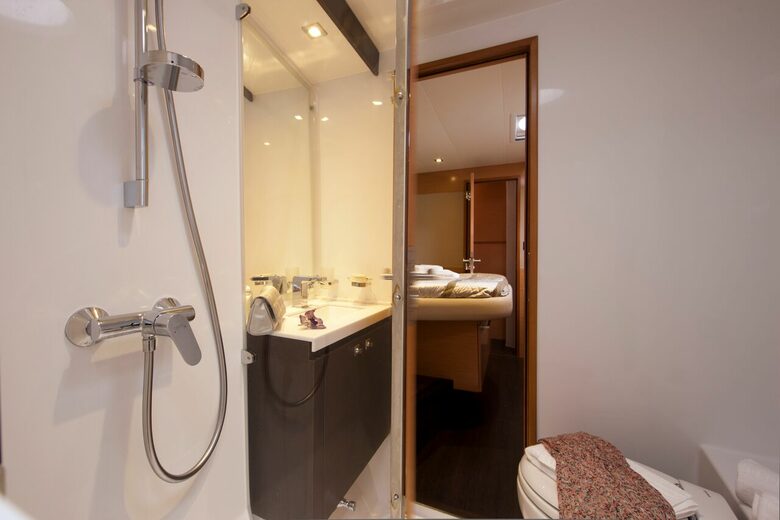 TradeWinds Yacht Cabin for 2 - FIJI Sailing Vacation - Nadi, Fiji