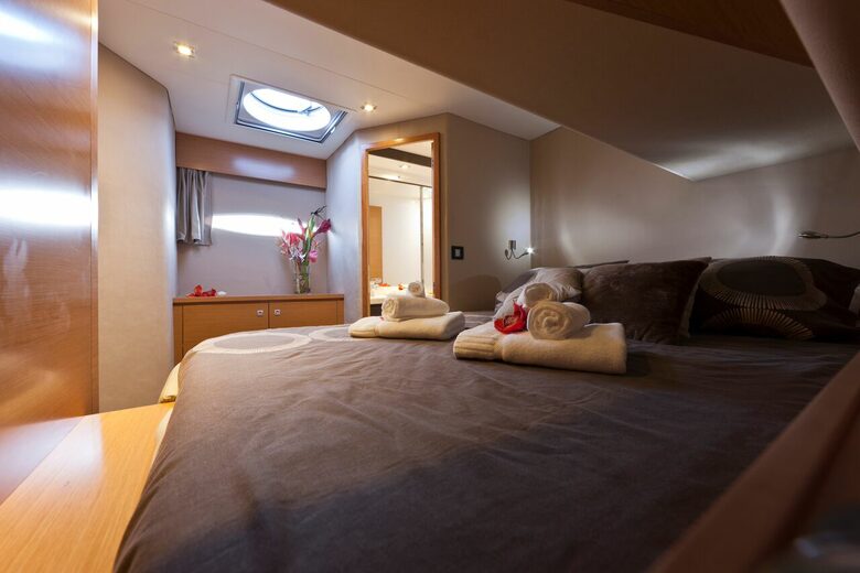 TradeWinds Yacht Cabin for 2 - FIJI Sailing Vacation - Nadi, Fiji