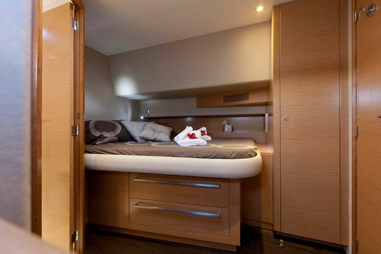 TradeWinds Yacht Cabin for 2 - FIJI Sailing Vacation - Nadi, Fiji