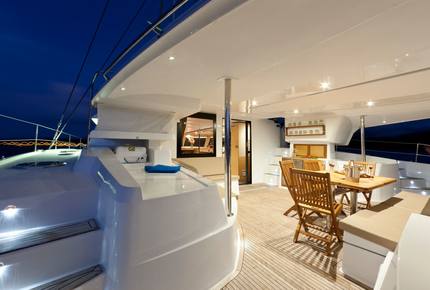 TradeWinds Yacht Cabin for 2 - FIJI Sailing Vacation - Nadi, Fiji