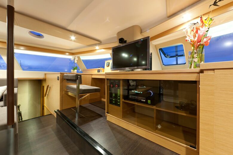 TradeWinds Yacht Cabin for 2 - FIJI Sailing Vacation - Nadi, Fiji