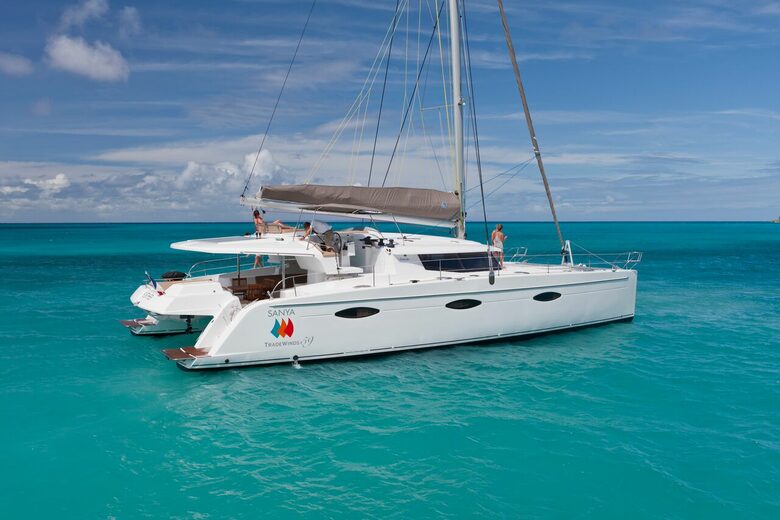 TradeWinds Yacht Cabin for 2 - FIJI Sailing Vacation - Nadi, Fiji