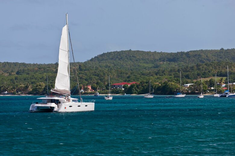 TradeWinds Yacht Cabin for 2 - FIJI Sailing Vacation - Nadi, Fiji