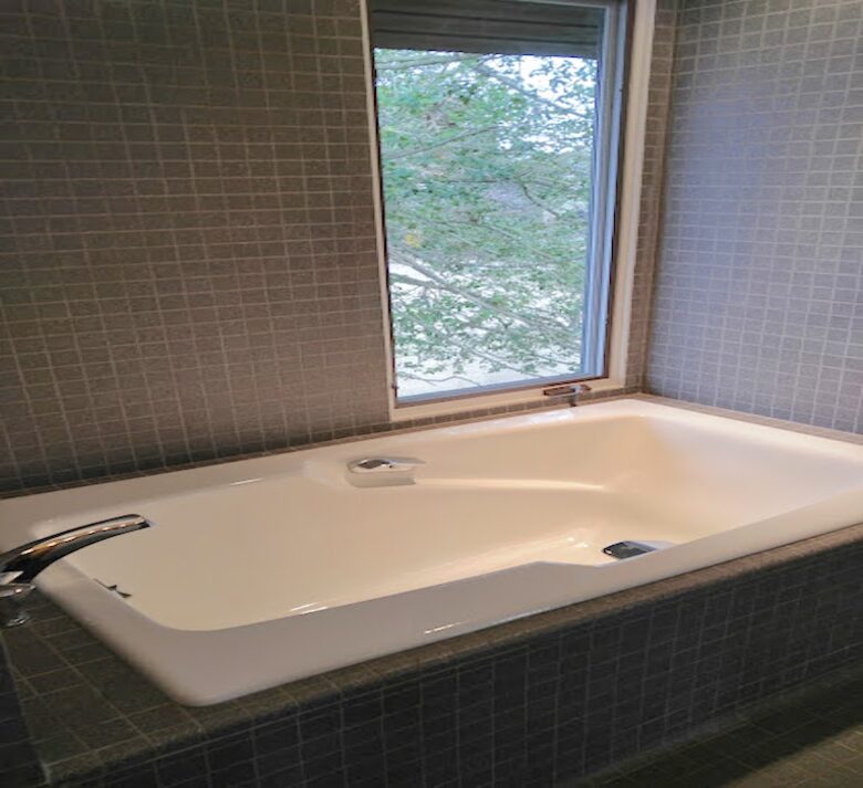 Chesapeake Bay Treehouse - Edgewater, Maryland