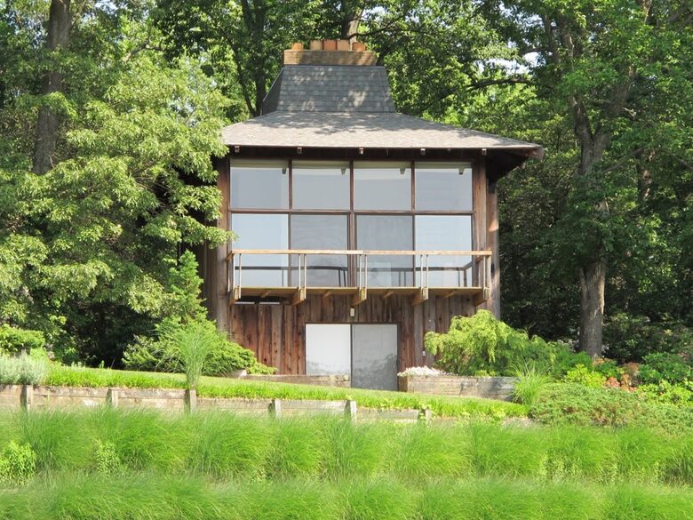 Chesapeake Bay Treehouse - Edgewater, Maryland