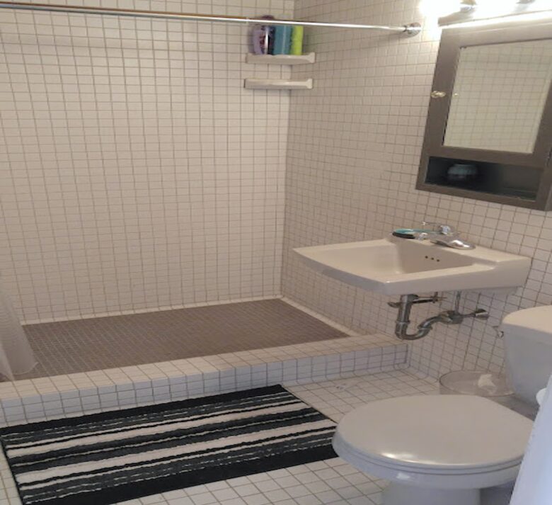 Chesapeake Bay Treehouse - Edgewater, Maryland