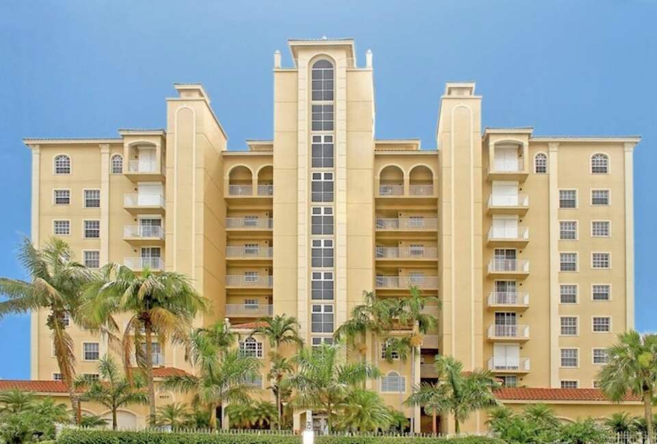 Sea Chase Luxury Vanderbilt Beachfront - Naples, Florida