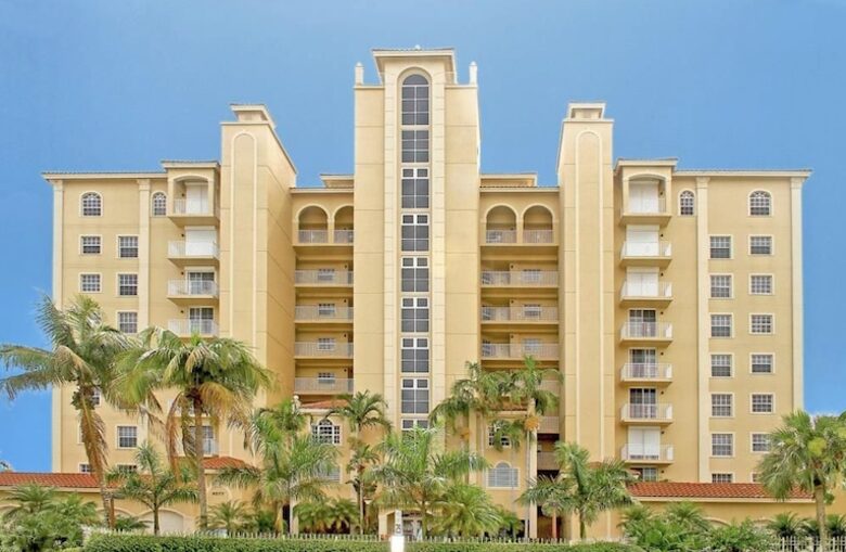 Sea Chase Luxury Vanderbilt Beachfront - Naples, Florida