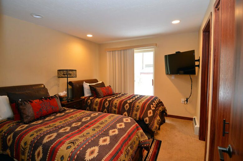 Dolomite Ski in/Ski out Villa - Aspen, Colorado