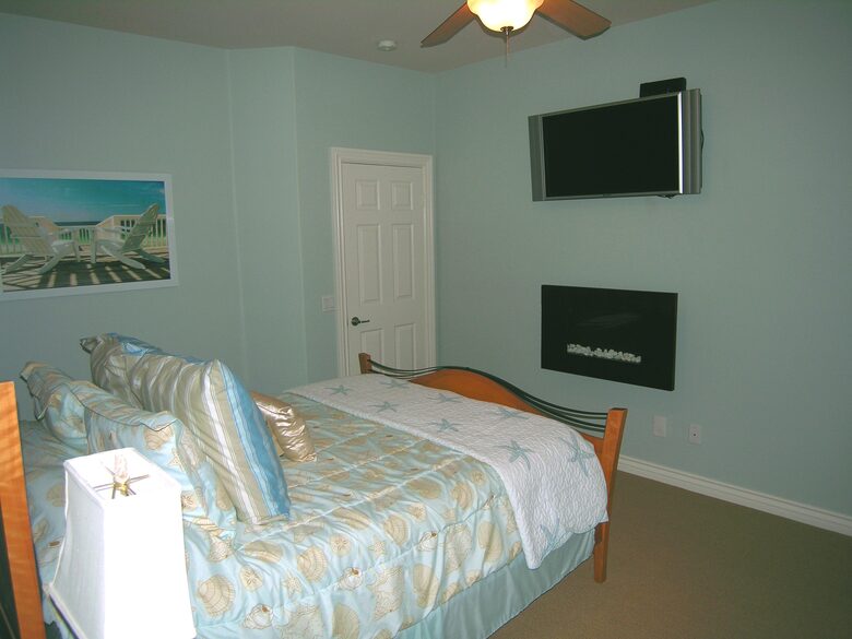 Oceanside Beach Retreat - Oceanside, California