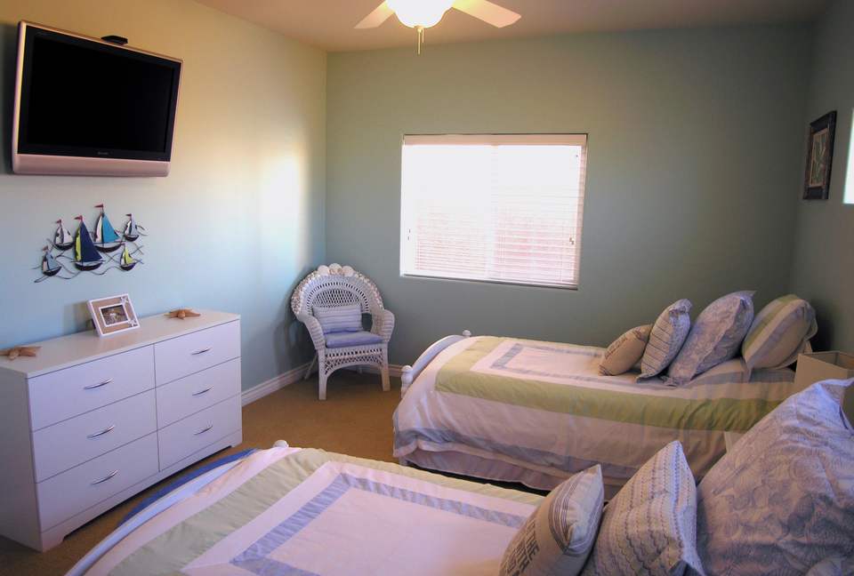 Oceanside Beach Retreat - Oceanside, California