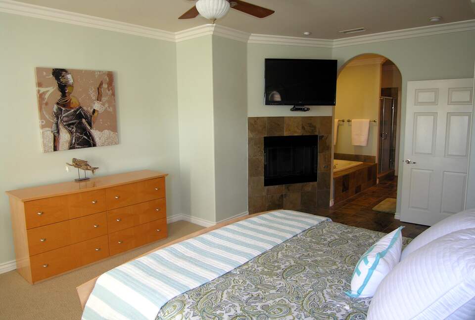 Oceanside Beach Retreat - Oceanside, California