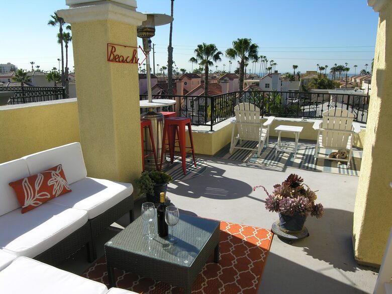 Oceanside Beach Retreat - Oceanside, California