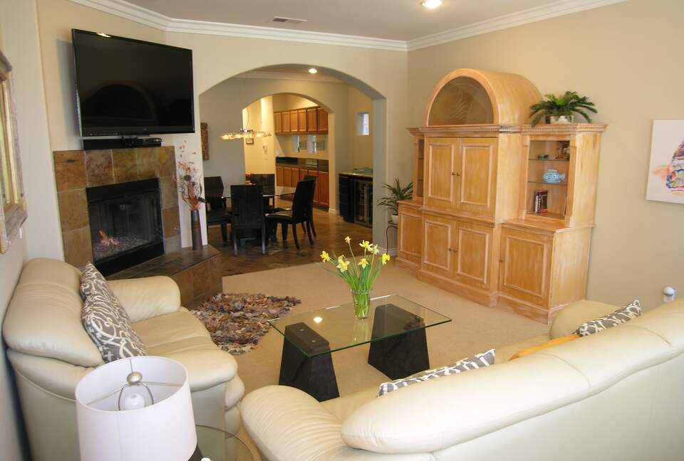 Oceanside Beach Retreat - Oceanside, California