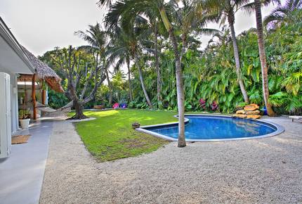 Peaceful and Holistic Key Biscayne Paradise - Key Biscayne, Florida