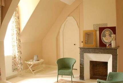 Chateau de Lalande - Crozon sur Vauvre, France