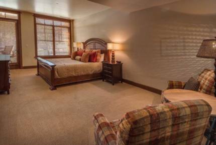 Great Bear Lodge 207 - Northstar at Tahoe - 4 Bedroom Residence - Truckee, California