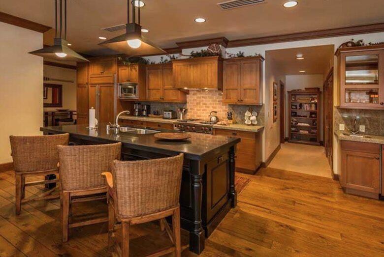 Great Bear Lodge 207 - Northstar at Tahoe - 4 Bedroom Residence - Truckee, California