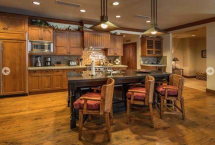 Great Bear Lodge 207 - Northstar at Tahoe - 4 Bedroom Residence - Truckee, California