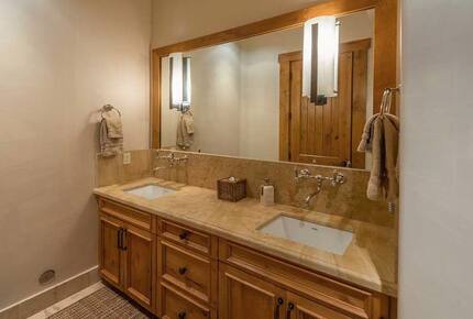 Silver Fox - Northstar at Tahoe - 4 Bedroom Villa - Truckee, California
