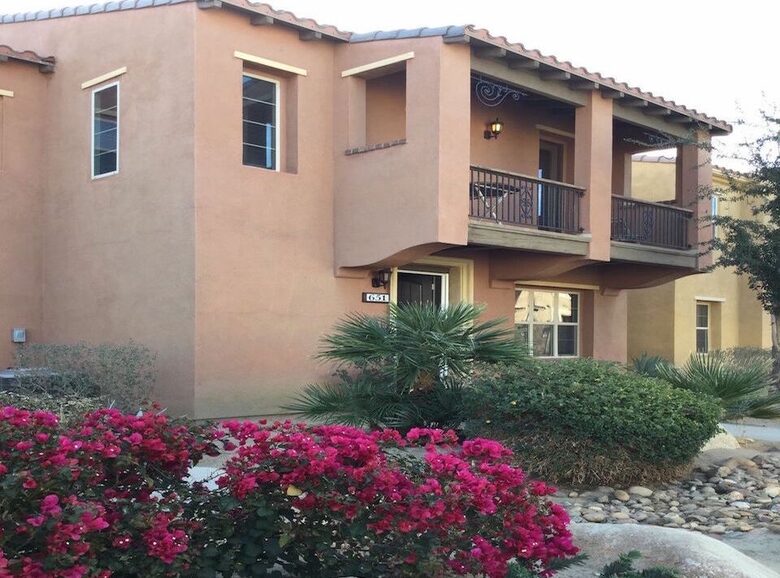 Casa Vibrante - Palm Desert, California