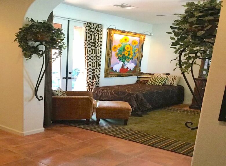 Casa Vibrante - Palm Desert, California