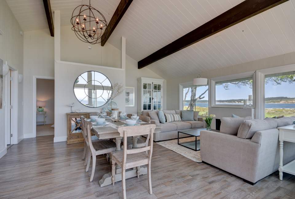 Heron Point Cottage - Coupeville, Washington