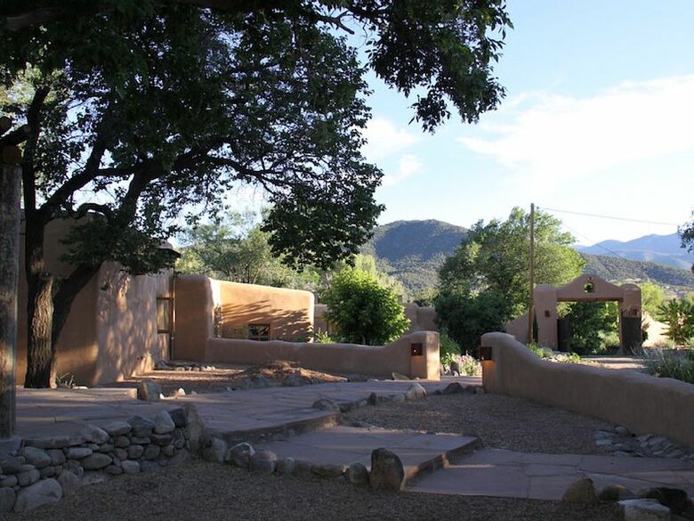 Abode Wonderland near Taos - Ranchos De Taos, New Mexico