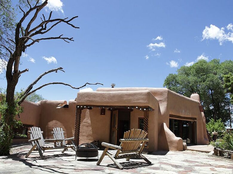 Abode Wonderland near Taos - Ranchos De Taos, New Mexico