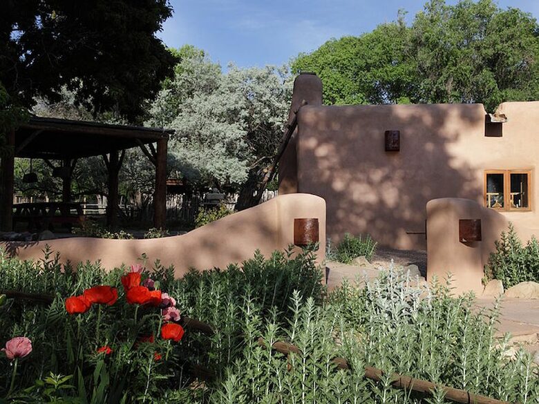 Abode Wonderland near Taos - Ranchos De Taos, New Mexico
