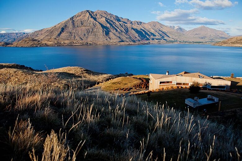 New Zealand Lake House - West Wanaka, Wanaka, Queenstown, New Zealand