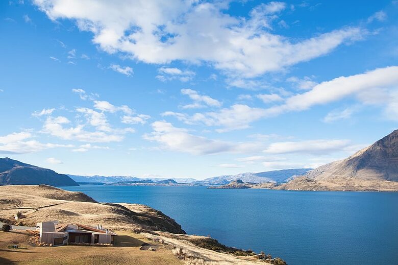 New Zealand Lake House - West Wanaka, Wanaka, Queenstown, New Zealand