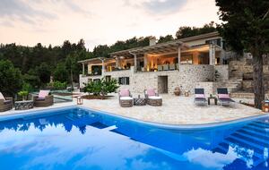 Kipos Beach Villa - Loggos, Greece