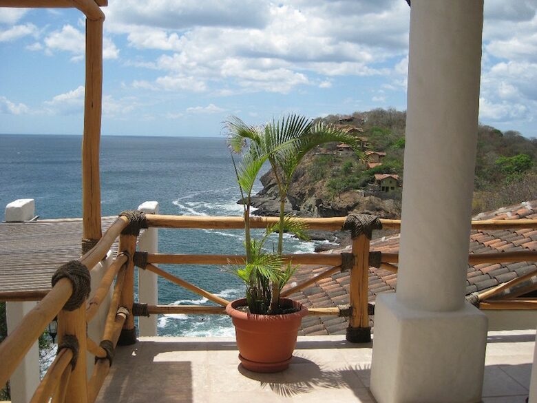 La Joya - Bahia Gigante, Nicaragua