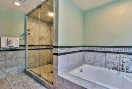 Lake Tahoe Living 2, Tonopalo – 3 Bedroom Residence (Sleeps 10) - Tahoe Vista, California